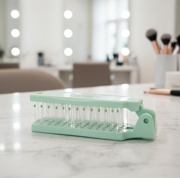Aesthetic Mint Green Foldable Comb – Portable Hair Brush